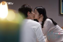 开云体育官网-双重奇迹之夜，绝境中的英雄主义