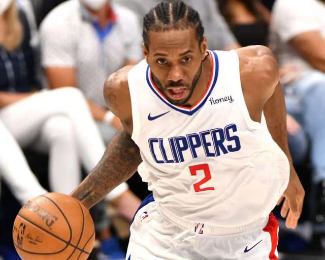 黄蜂绝杀快船，萨姆·米切尔打破历史纪录