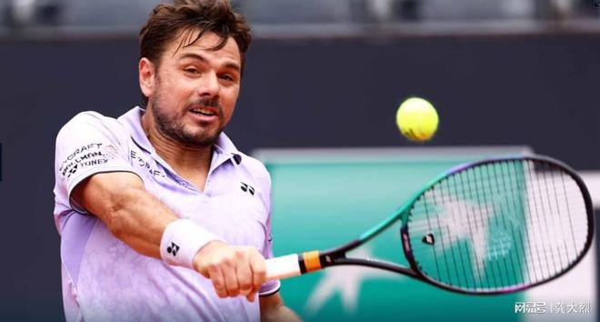 世界网球队险胜意大利网球队，瓦林卡送出助攻