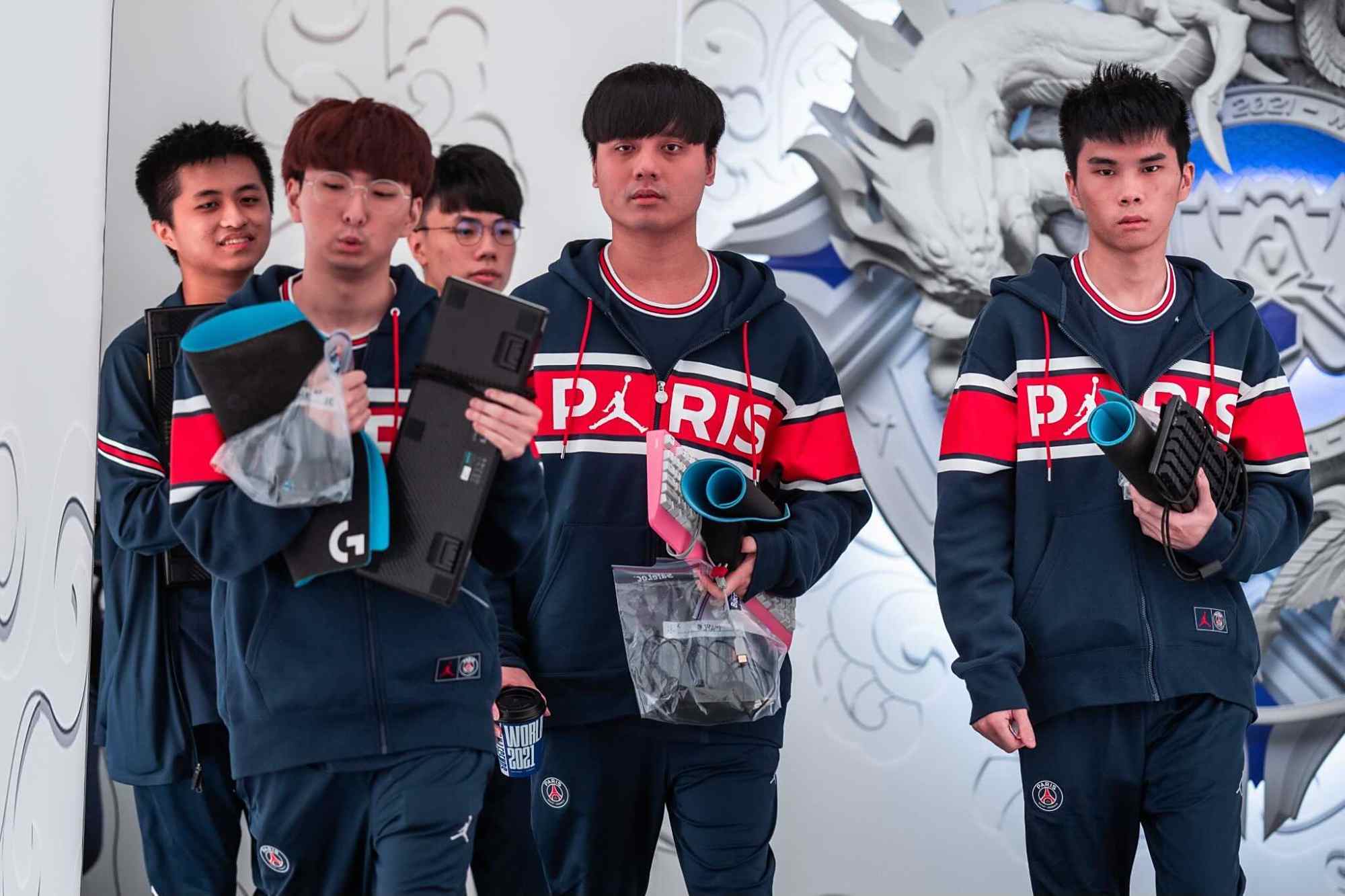 V5完胜PSG，ShowMaker爆发神勇