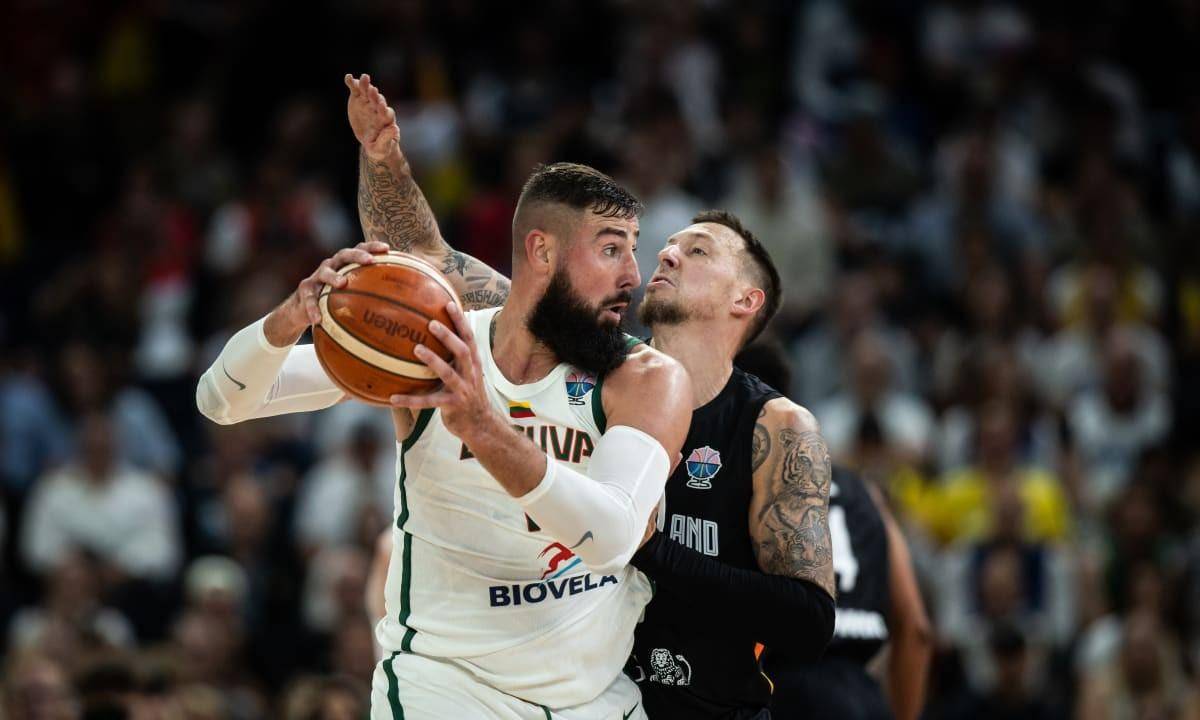 巴西男篮逆转爵士,瓦兰丘纳斯关键制胜 巴西男篮逆转爵士,瓦兰丘纳斯关键制胜