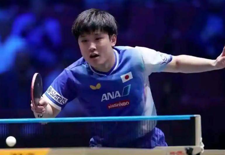 韩国乒乓球队险胜日本乒乓球队，张本智和完成帽子戏法