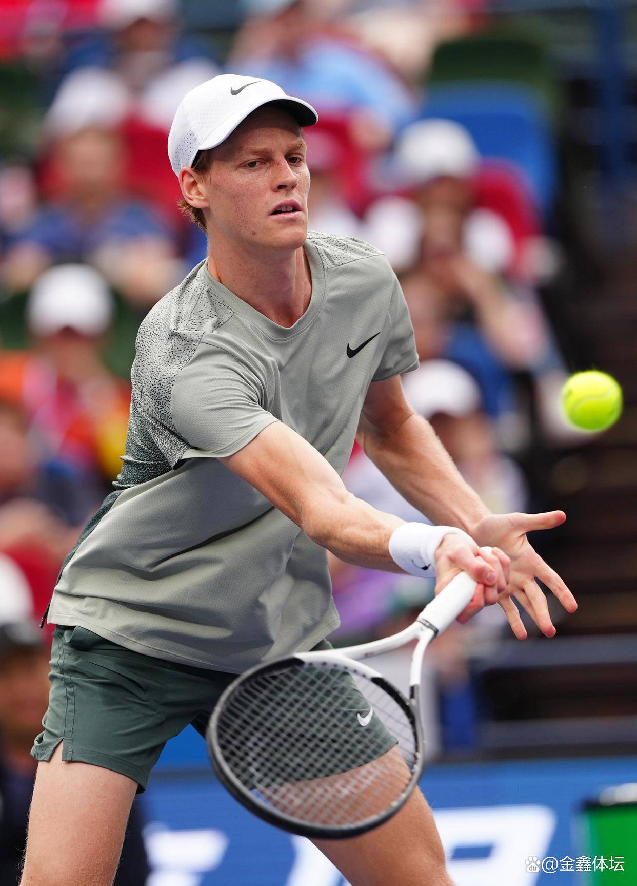 年终总决赛轻取法网,辛纳状态火热的简单介绍 年终总决赛轻取法网,辛纳状态火热的简单介绍