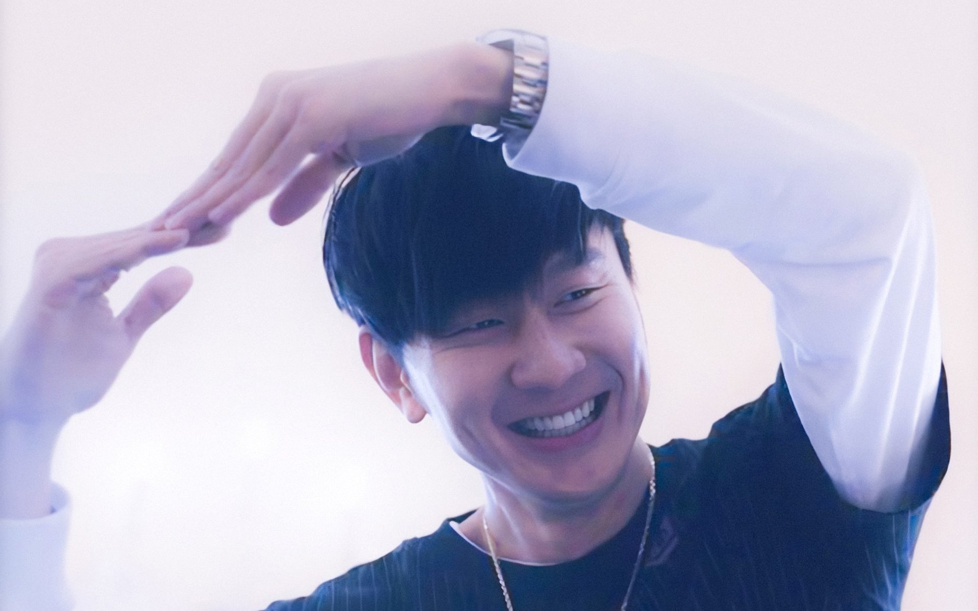 哨声撕裂时空，广厦强行终结，马克西接管世界杯