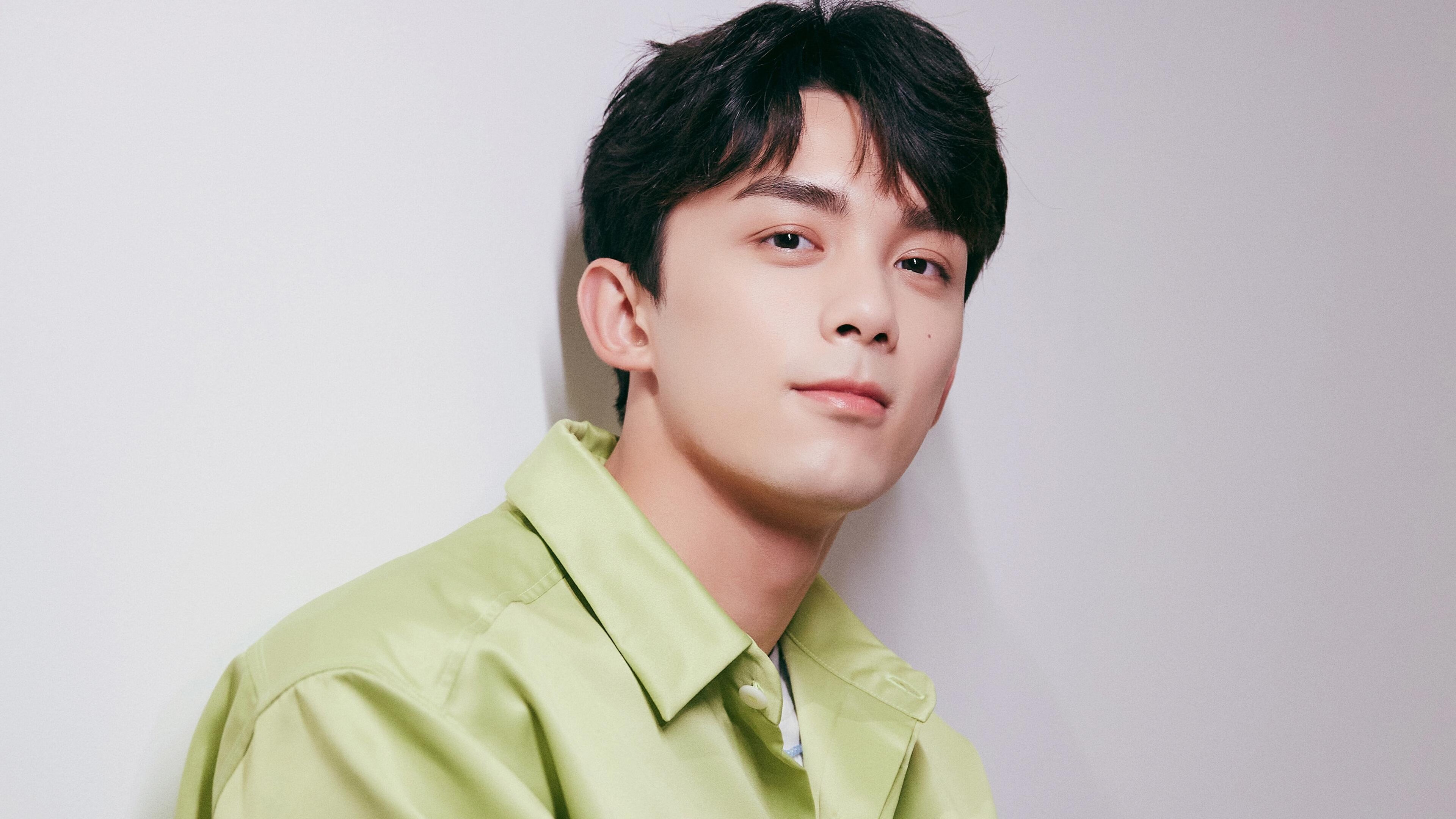 当雄鹿的角刺穿绿衫，切特·霍姆格伦的重塑之夜