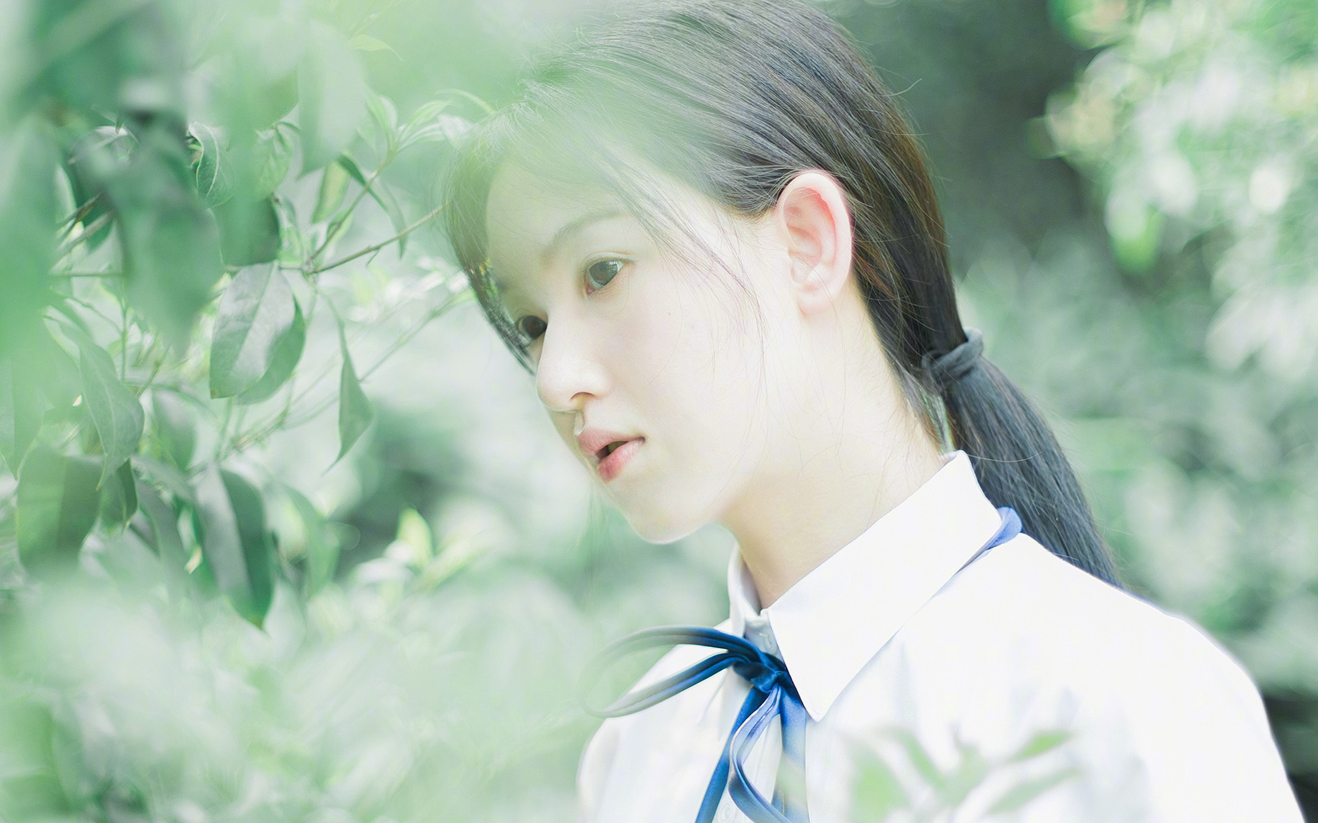 篮球风暴，上海队爆冷击败独行侠，爱德华兹关键封盖锁定胜局